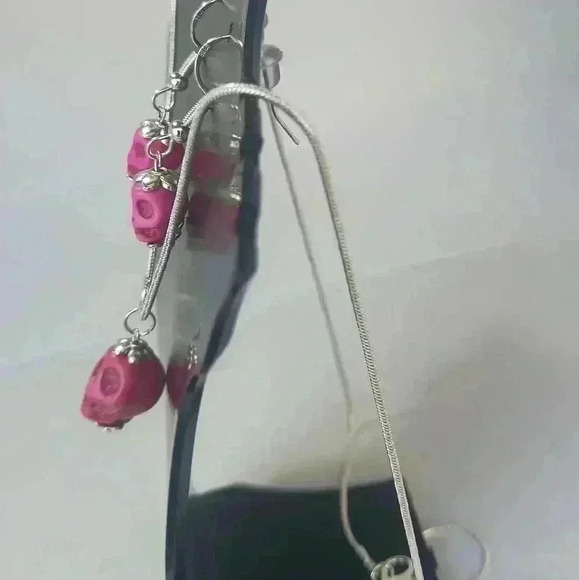 Skull Flowers and Pink Howlite Turquoise Skull Earrings and Necklace Set - Picture 4 of 5